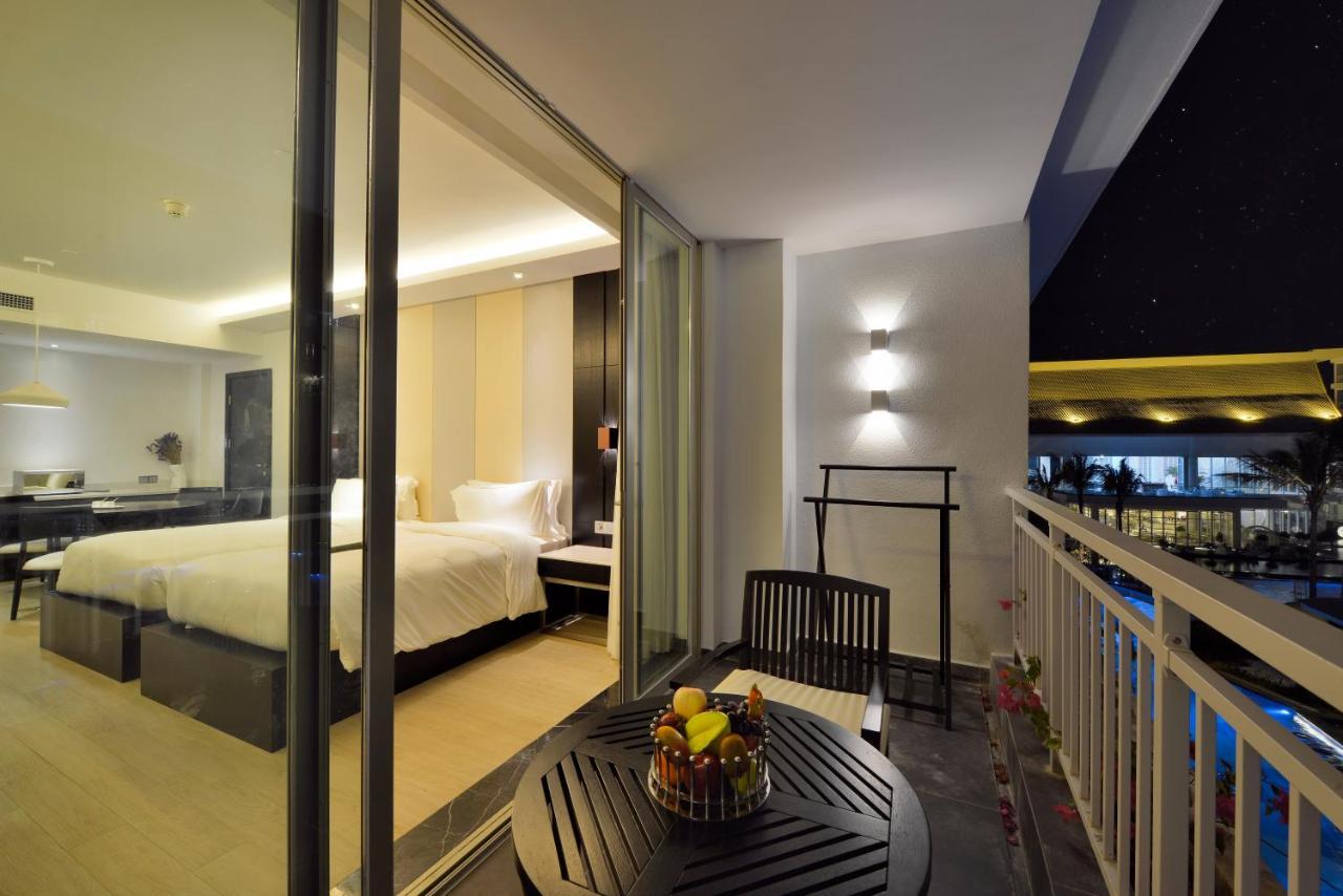 Palace Resort Yalong Bay Sanya Bagian luar foto
