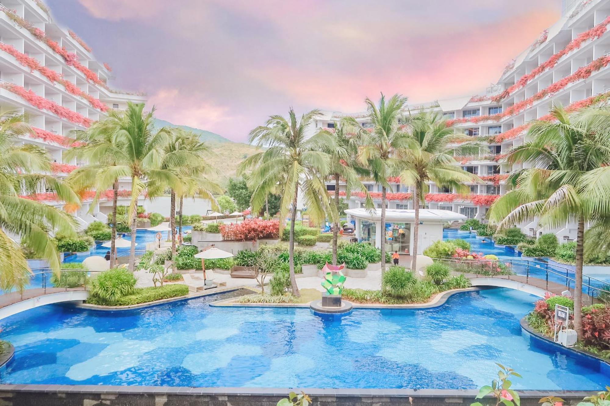 Palace Resort Yalong Bay Sanya Bagian luar foto