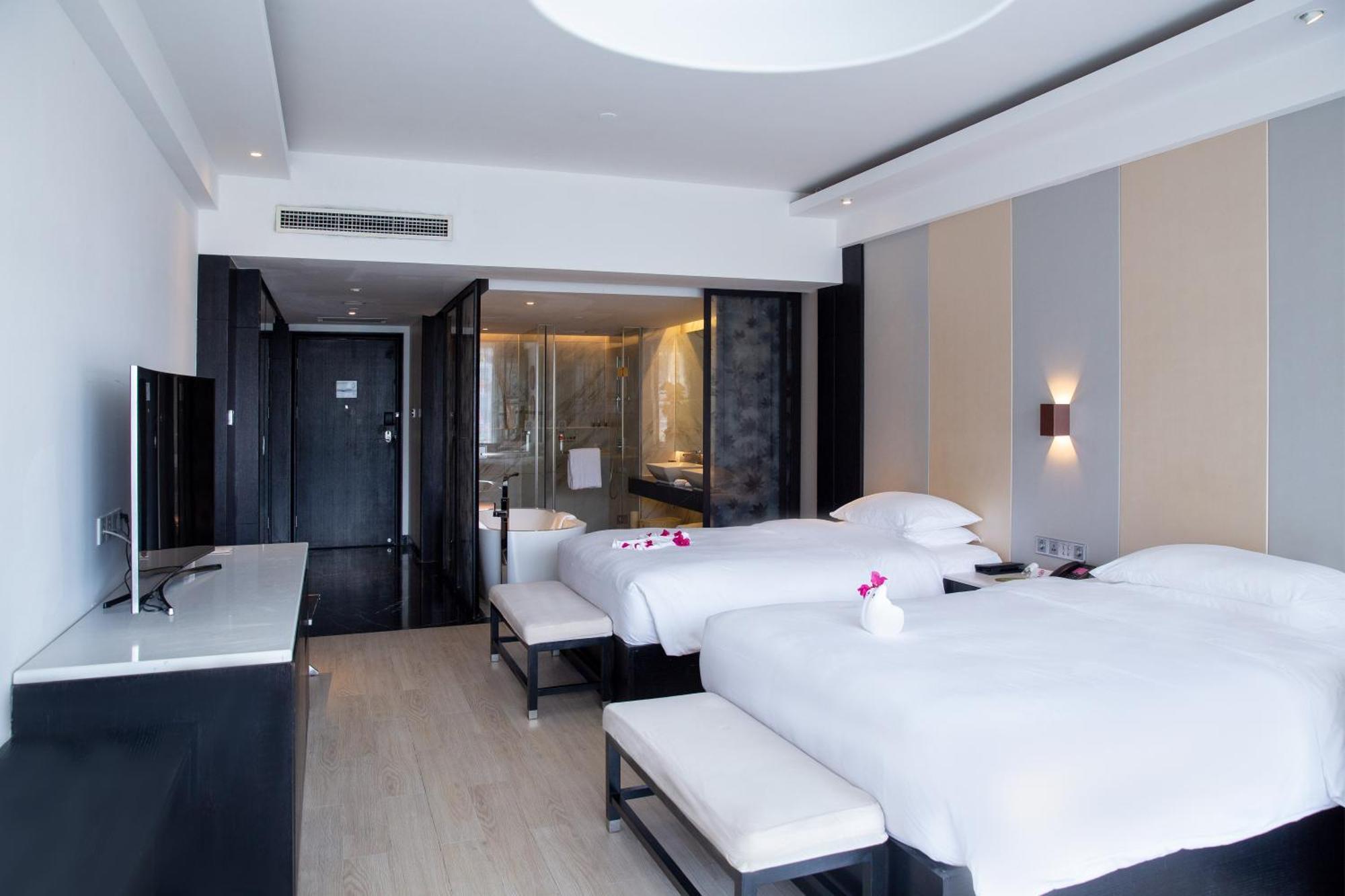 Palace Resort Yalong Bay Sanya Bagian luar foto