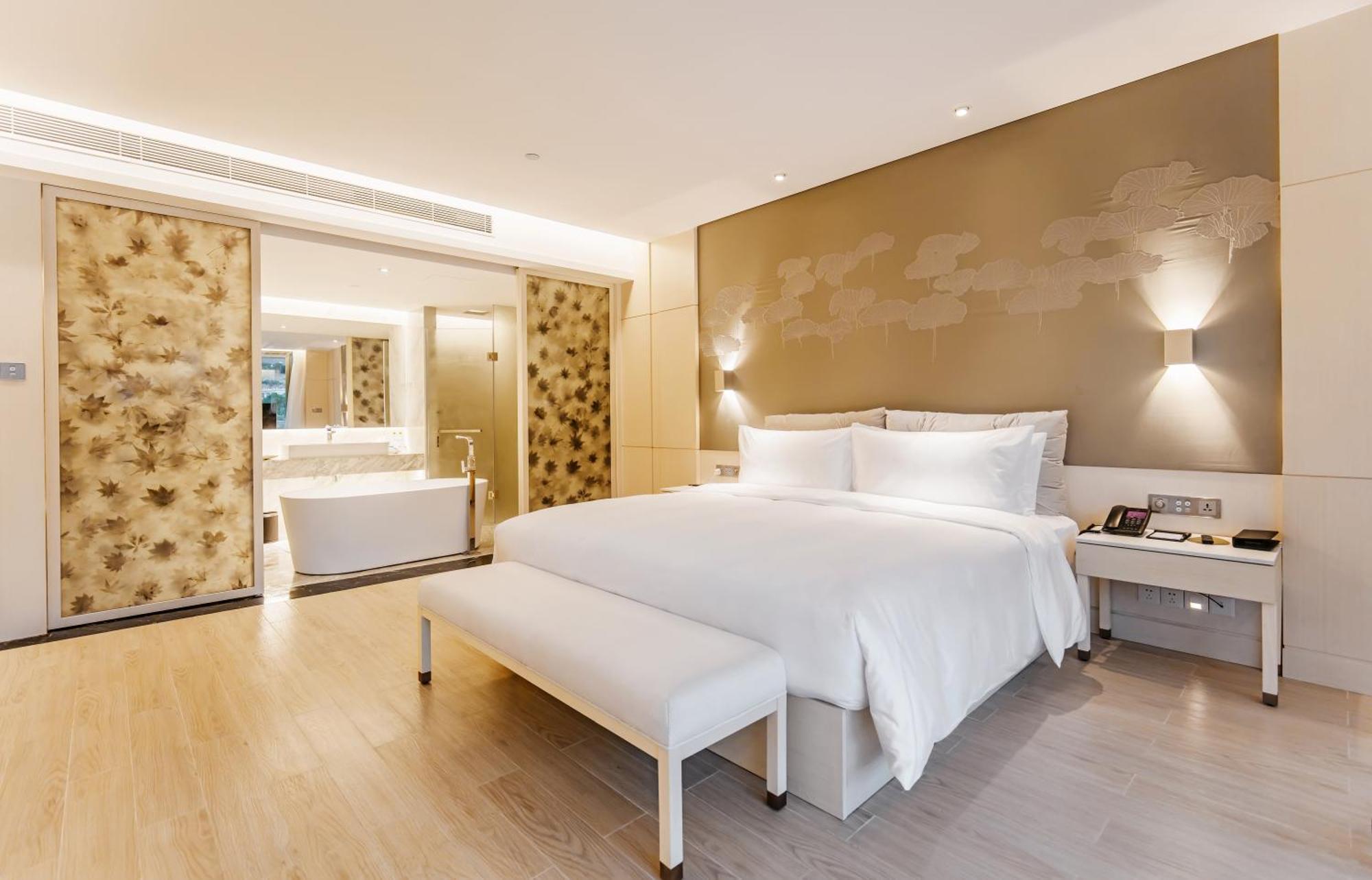Palace Resort Yalong Bay Sanya Bagian luar foto