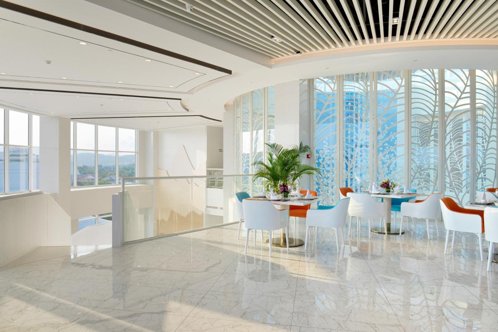 Palace Resort Yalong Bay Sanya Bagian luar foto