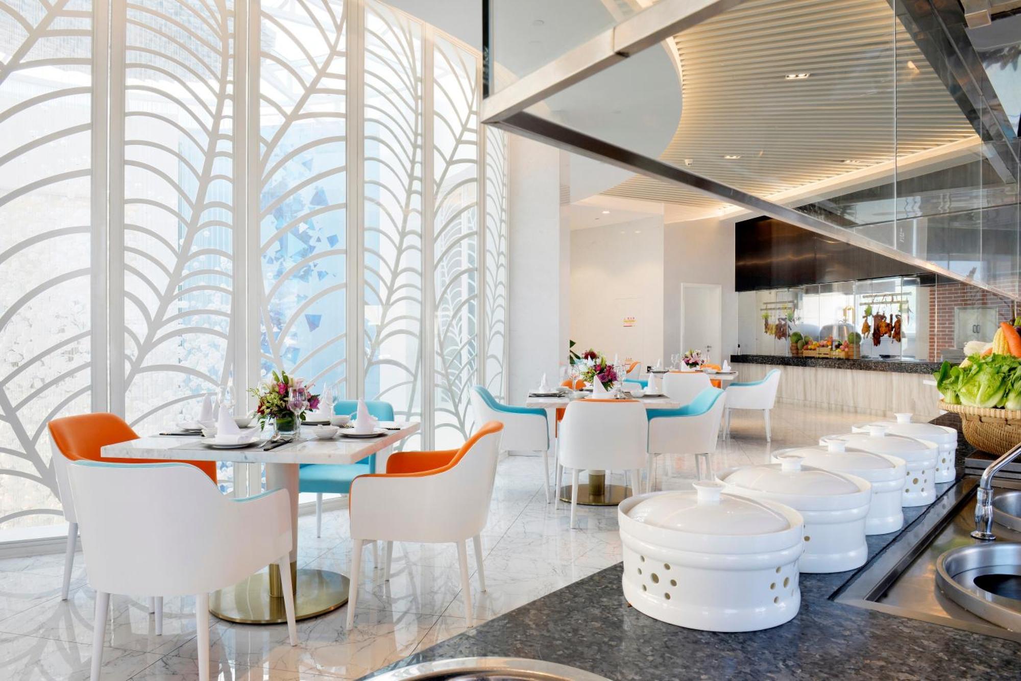 Palace Resort Yalong Bay Sanya Bagian luar foto